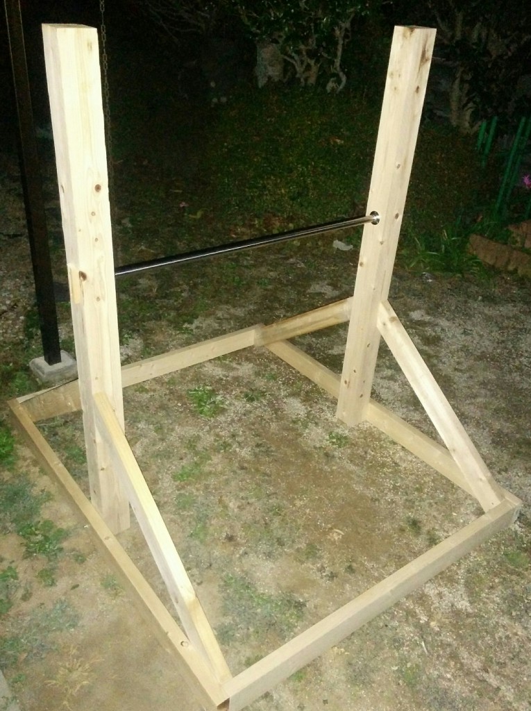 【DIY】えっ！庭に手作り鉄棒？材料費4000円台で作ってみました。